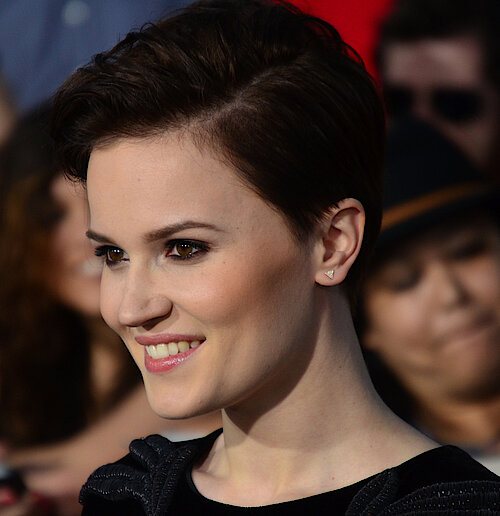 Veronica Roth am 18. März 2014 auf der Filmpremiere von »Divergent« &copy; Mingle Media TV