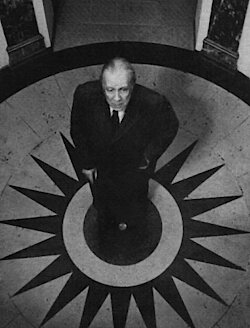 Jorge Luis Borges (1969)