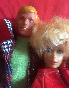Old-Lady Barbie mit smartem Plasty-»Ken« Fred (Privat-Bild)